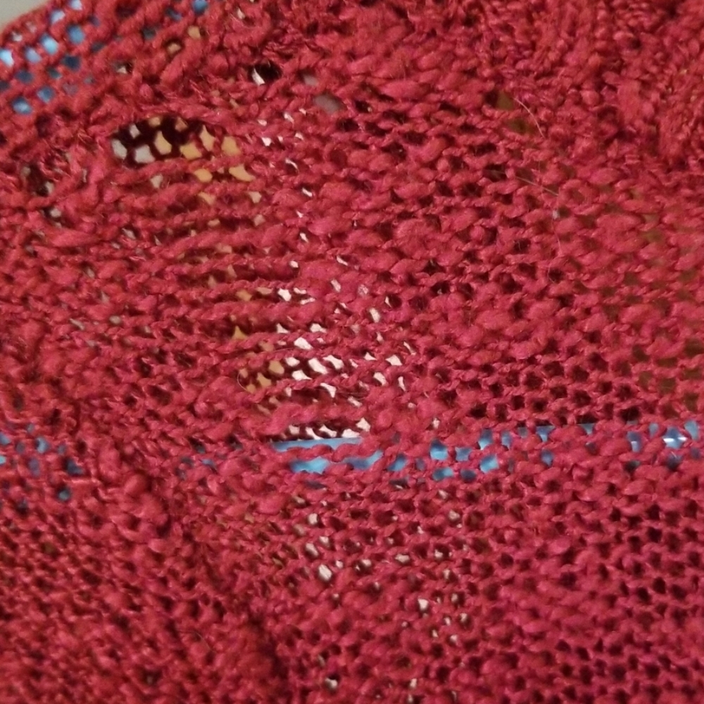 Red sweater - Picture 7 of 7